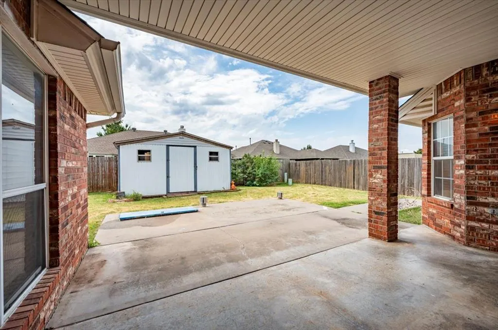 Photo 11 — 620 SW 154th Place, Oklahoma City, OK 73170