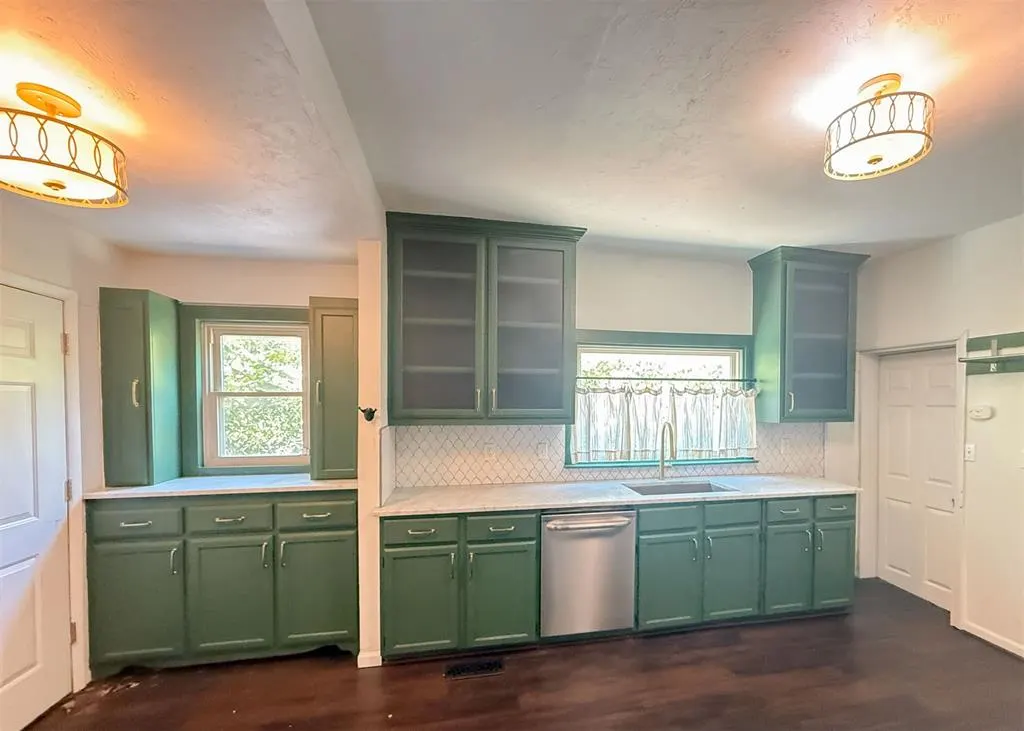 Photo 8 — 1741 W Park Place, Oklahoma City, OK 73106