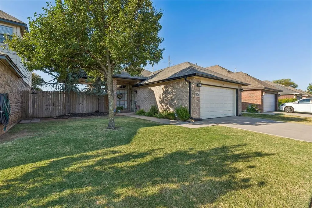 Photo 5 — 1104 SW 25th Street, Oklahoma City, OK 73170