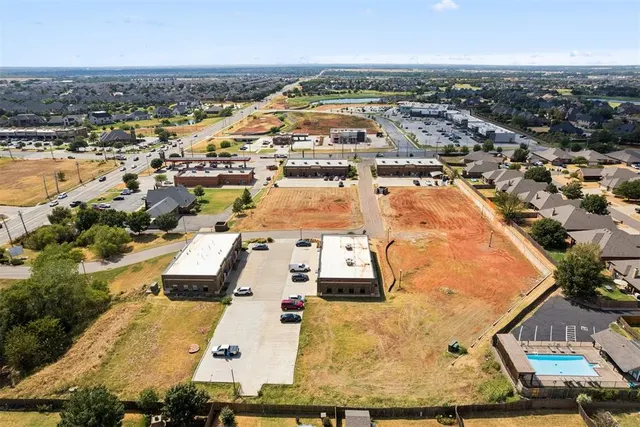 Photo 6 — 16530 N May Avenue BLDG 10, Edmond, OK 73012