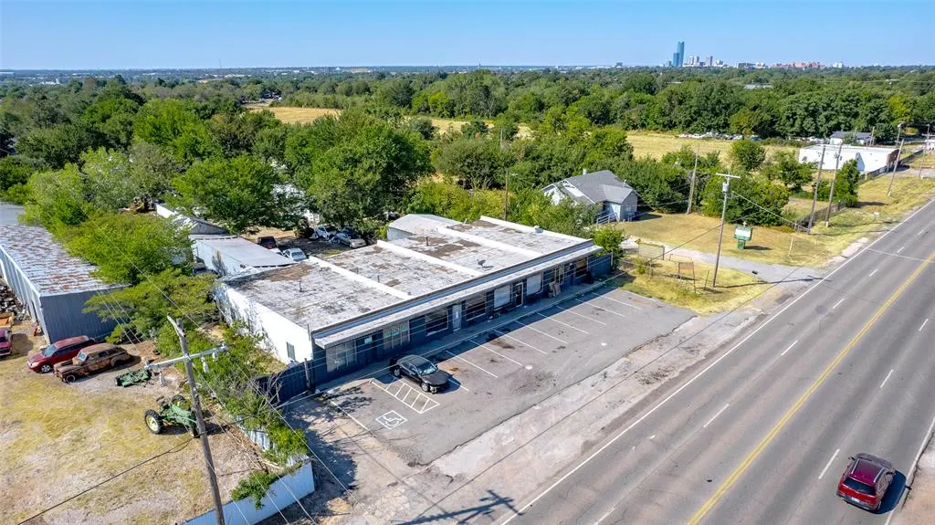 Photo 7 — 3024 NE 23rd Street, Oklahoma City, OK 73121