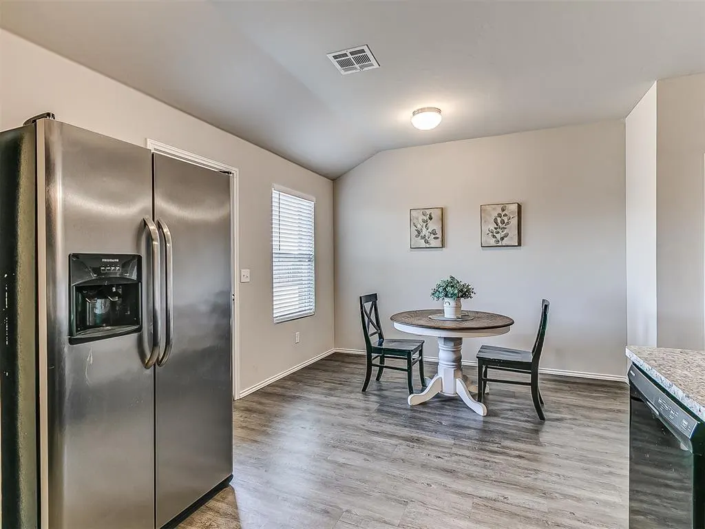 Photo 17 — 11721 NW 96th Street, Yukon, OK 73099
