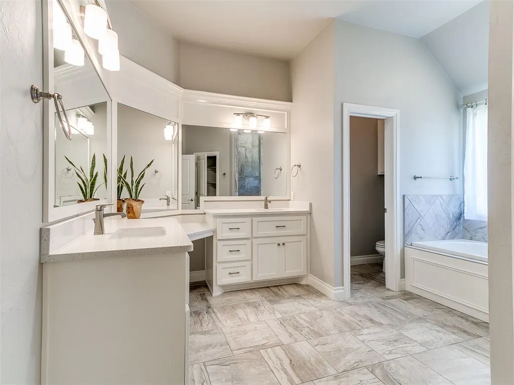 Photo 16 — 307 Shady Ridge Court, Norman, OK 73069