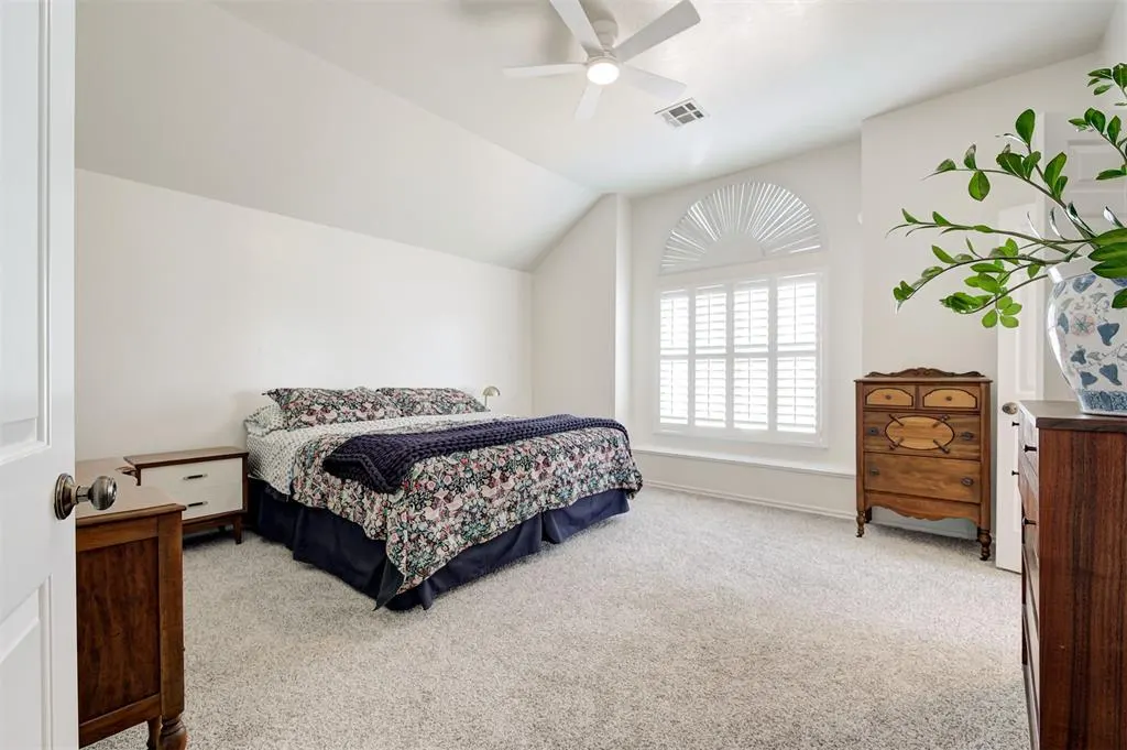 Photo 18 — 12520 Village Lane, Oklahoma City, OK 73170