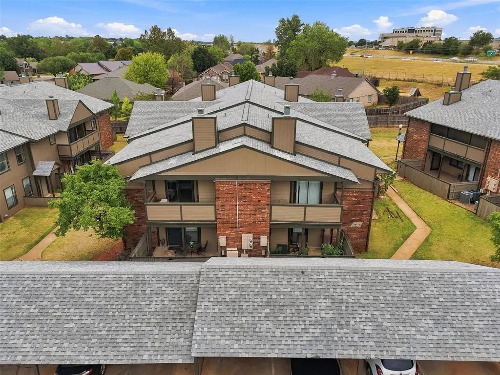 Front exterior — 11405 Springhollow Road 302, Oklahoma City, OK 73120