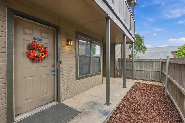 Photo 5 — 11405 Springhollow Road 302, Oklahoma City, OK 73120