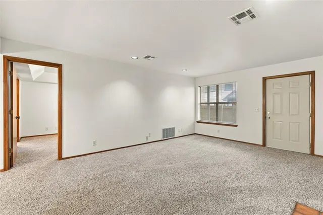Photo 7 — 11405 Springhollow Road 302, Oklahoma City, OK 73120