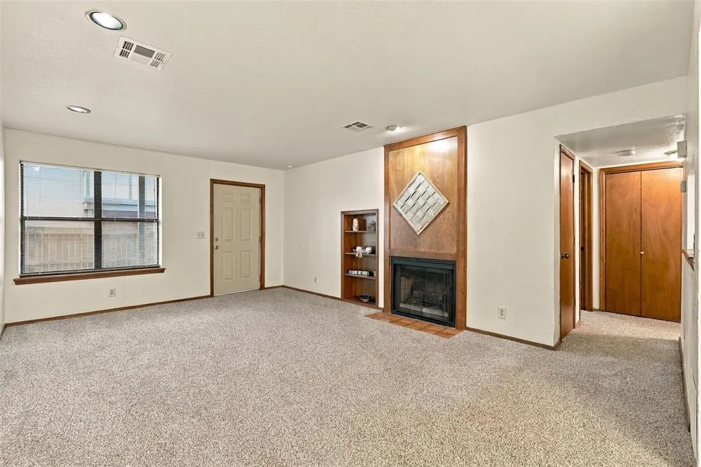 Photo 9 — 11405 Springhollow Road 302, Oklahoma City, OK 73120