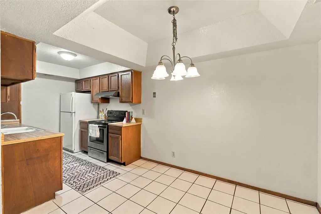 Photo 12 — 11405 Springhollow Road 302, Oklahoma City, OK 73120