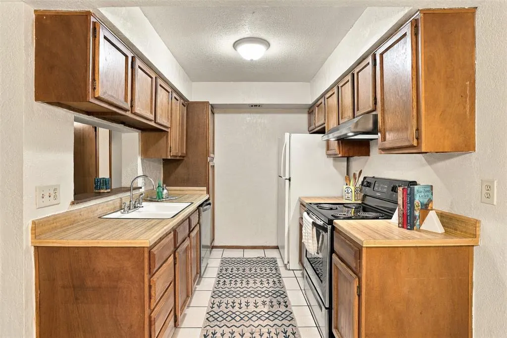Photo 13 — 11405 Springhollow Road 302, Oklahoma City, OK 73120