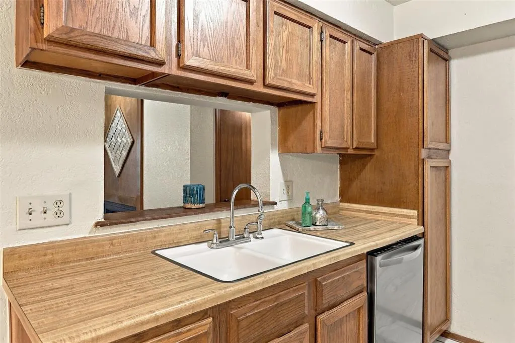 Photo 14 — 11405 Springhollow Road 302, Oklahoma City, OK 73120