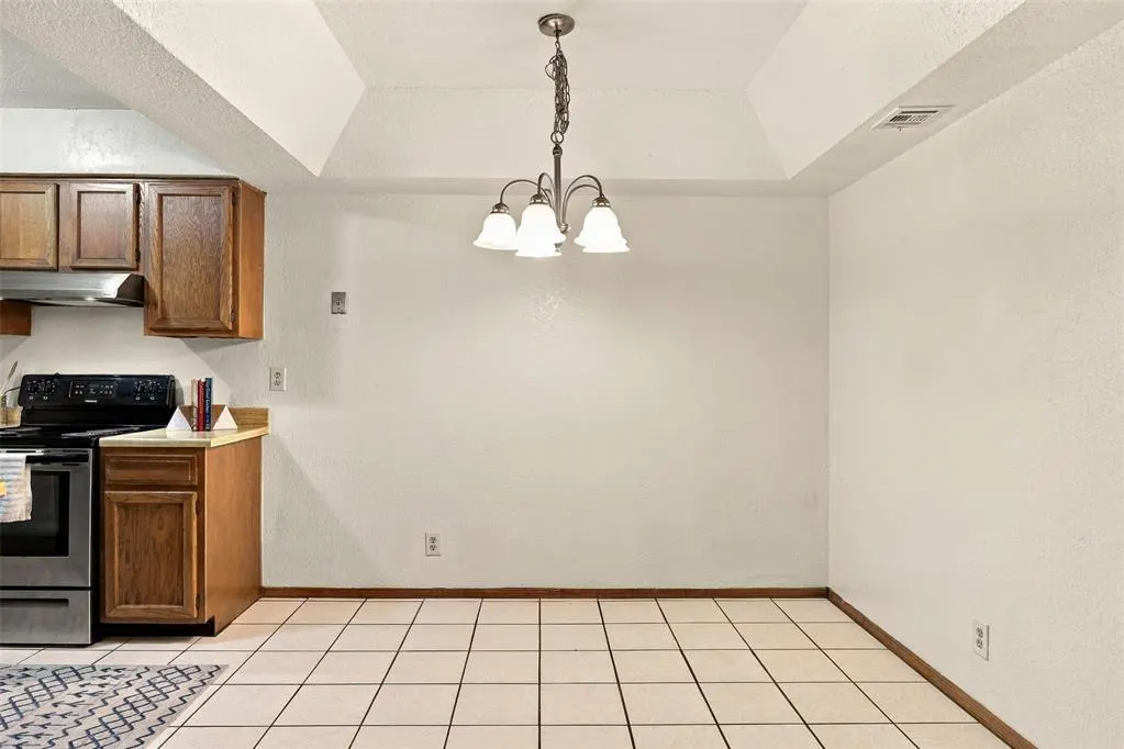 Photo 17 — 11405 Springhollow Road 302, Oklahoma City, OK 73120