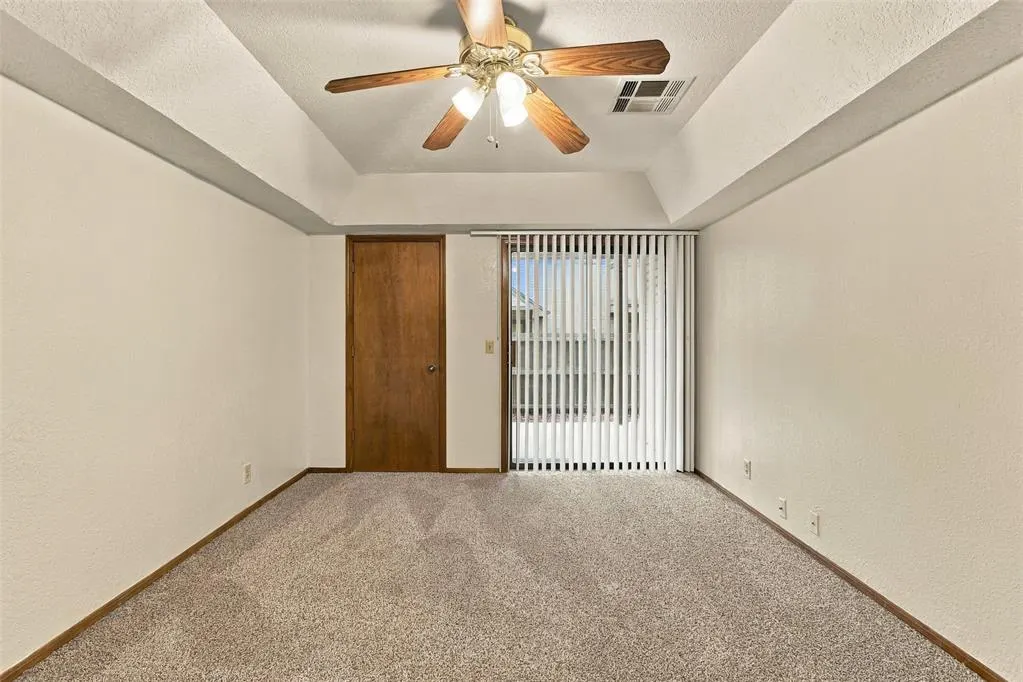 Photo 19 — 11405 Springhollow Road 302, Oklahoma City, OK 73120