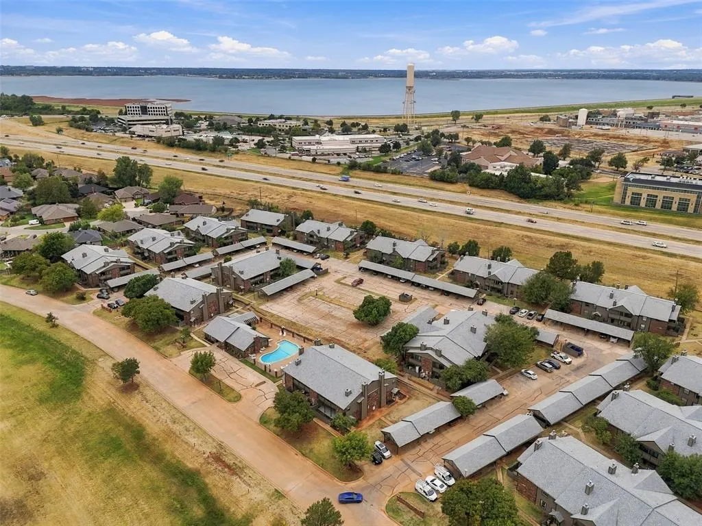Photo 29 — 11405 Springhollow Road 302, Oklahoma City, OK 73120