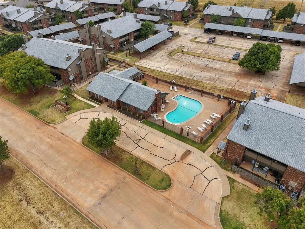 Photo 30 — 11405 Springhollow Road 302, Oklahoma City, OK 73120