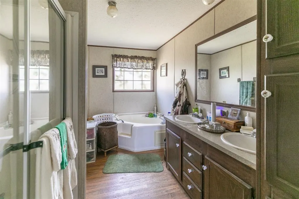 Photo 46 — 14200 E Cedar Lane Road, Norman, OK 73026