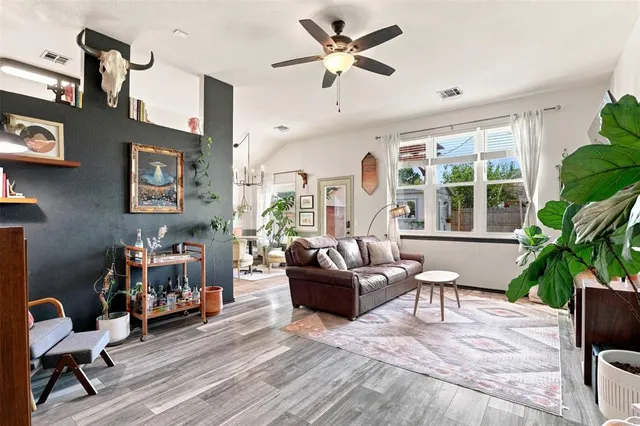 Photo 4 — 10708 NW 35th Street, Yukon, OK 73099