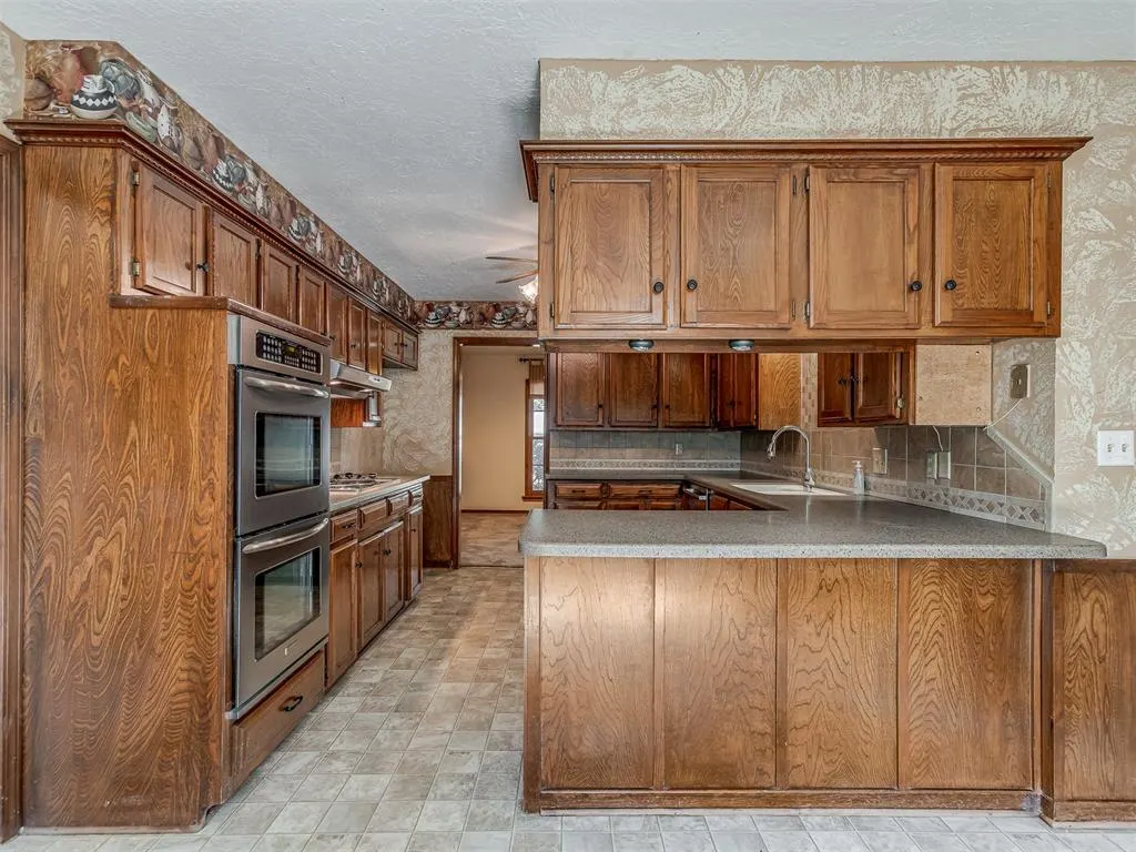 Photo 9 — 3314 Willow Rock Road, Norman, OK 73072