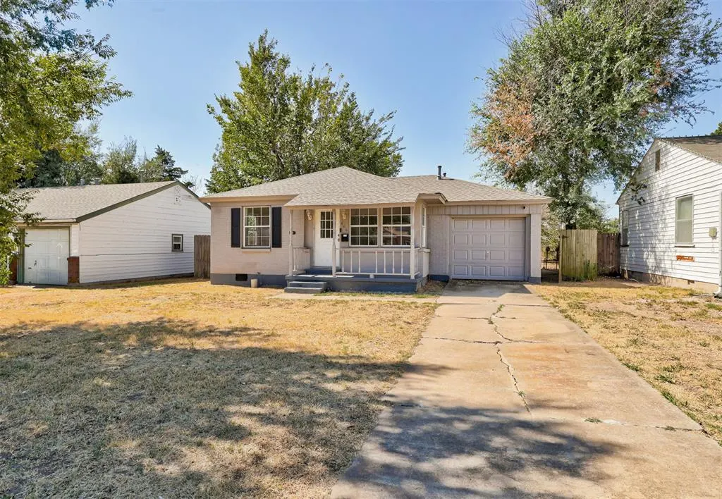Front exterior — 406 E Rose Drive, Midwest City, OK 73110