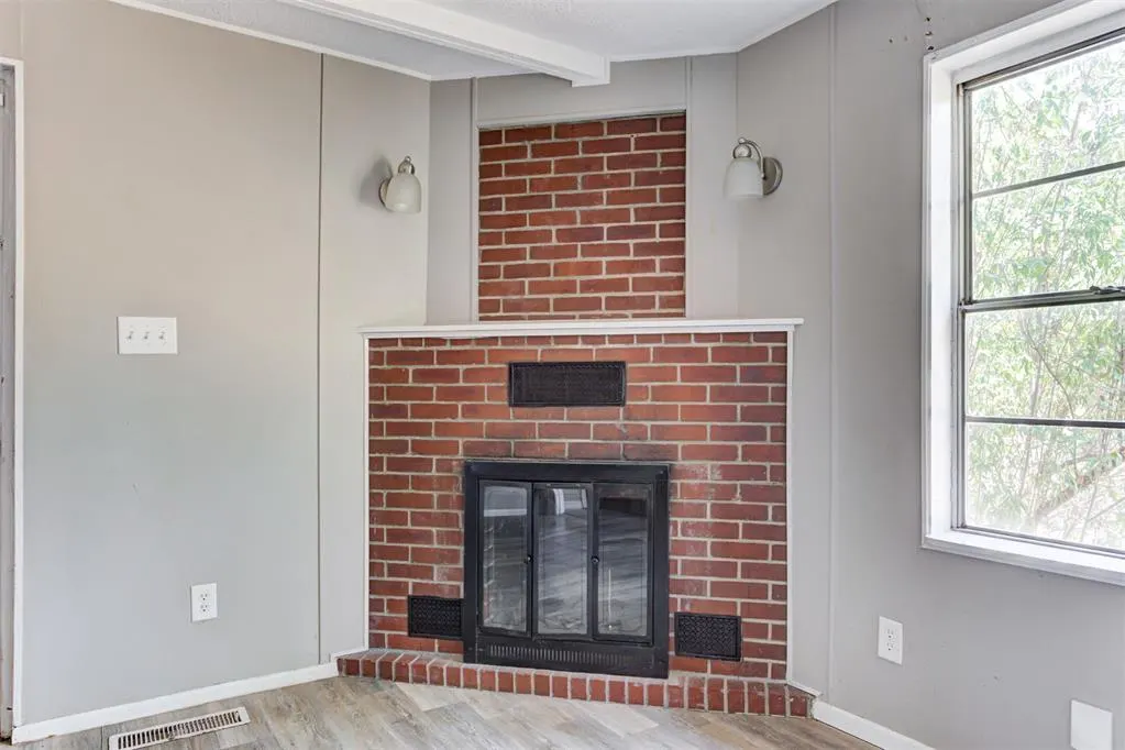 Photo 13 — 406 E Rose Drive, Midwest City, OK 73110