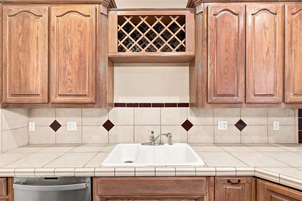 Photo 13 — 12840 Park Hill Road, Oklahoma City, OK 73142