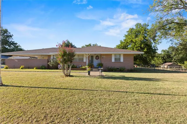 Photo 5 — 506 E Schmid Street, Wynnewood, OK 73098