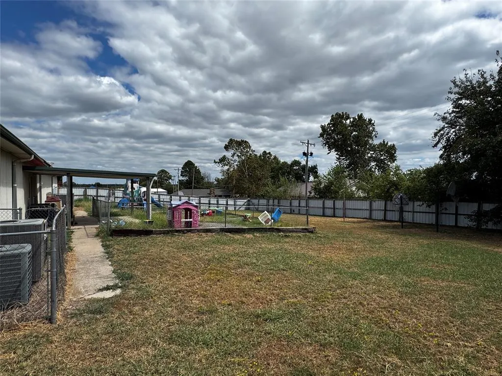 Photo 4 — 1805 W Wrangler Boulevard, Seminole, OK 74868