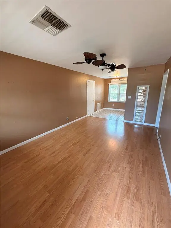 Photo 2 — 1300 N Park Avenue, Altus, OK 73521