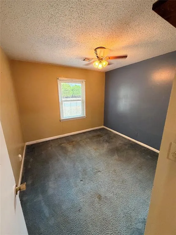 Photo 7 — 1300 N Park Avenue, Altus, OK 73521