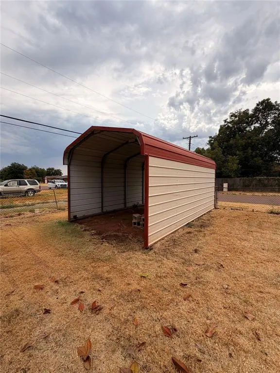 Photo 12 — 1300 N Park Avenue, Altus, OK 73521