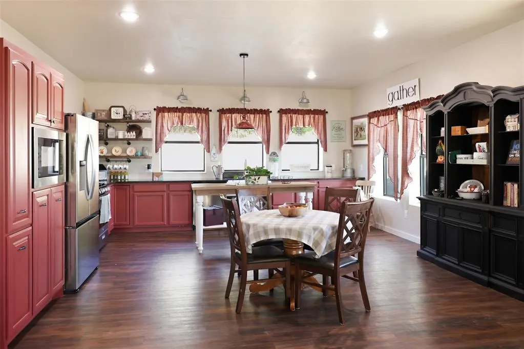 Photo 6 — 16721 Dover Road, Crescent, OK 73028