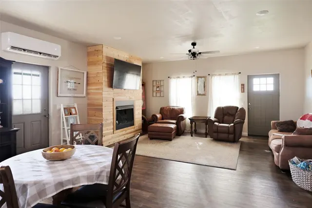 Photo 5 — 16721 Dover Road, Crescent, OK 73028