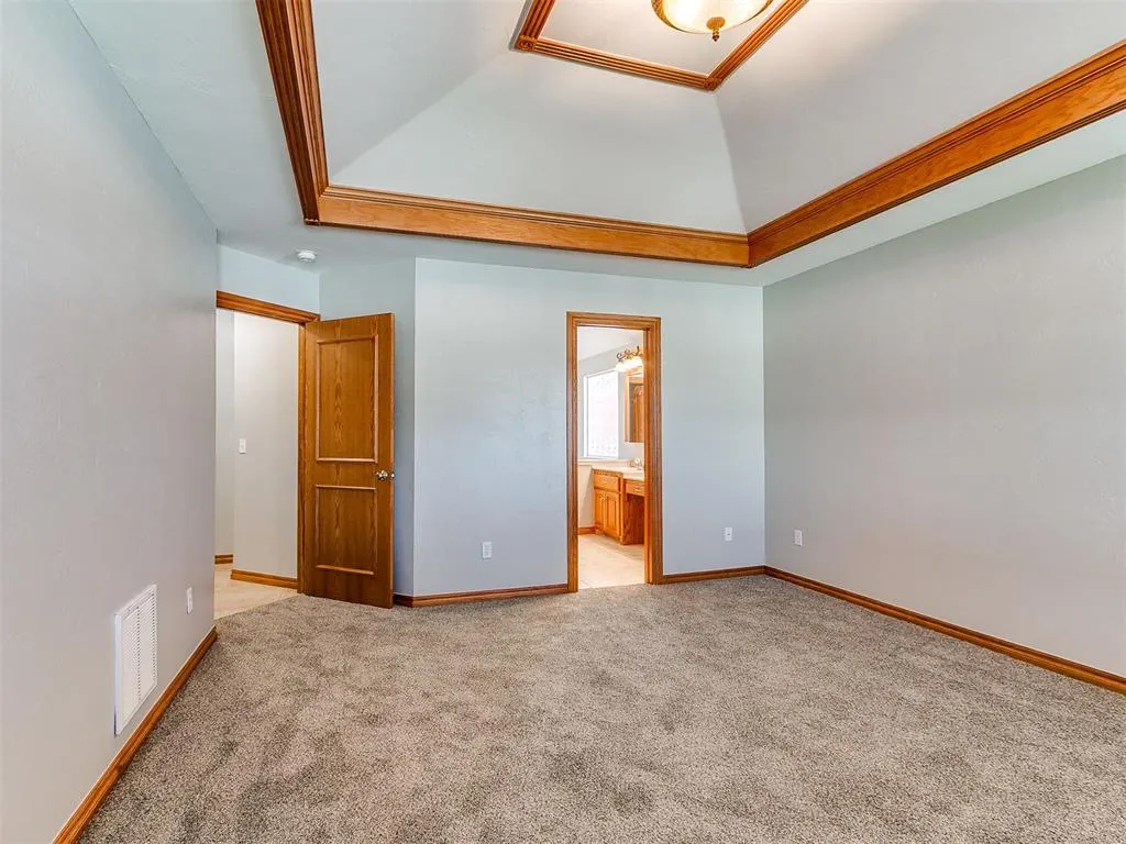 Photo 33 — 5612 Holly Brooke Lane, Oklahoma City, OK 73135