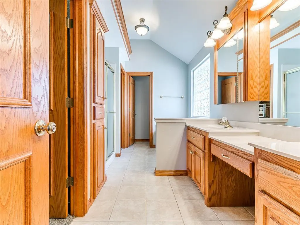Photo 34 — 5612 Holly Brooke Lane, Oklahoma City, OK 73135