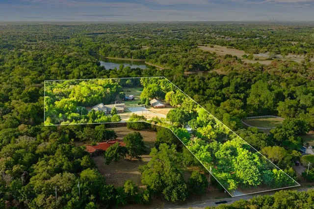 Photo 2 — 9500 NE 150th Street, Jones, OK 73049