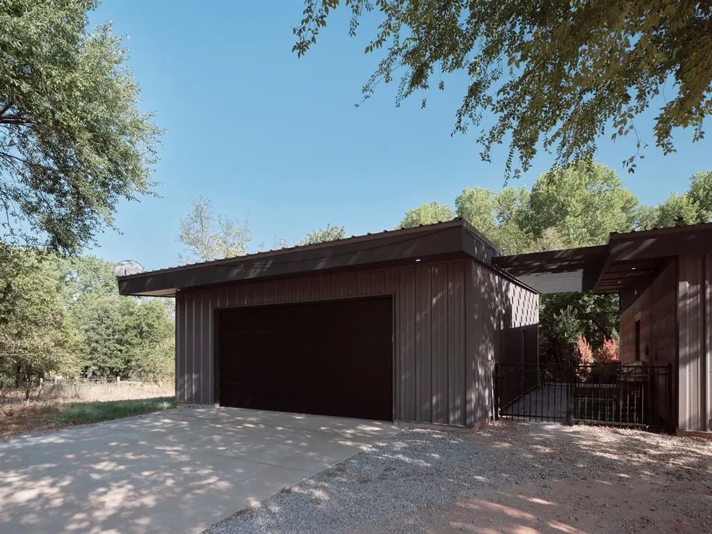Photo 41 — 13501 N Midwest Boulevard, Jones, OK 73049