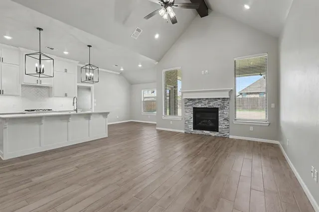 Photo 6 — 713 Red River Drive, Yukon, OK 73099