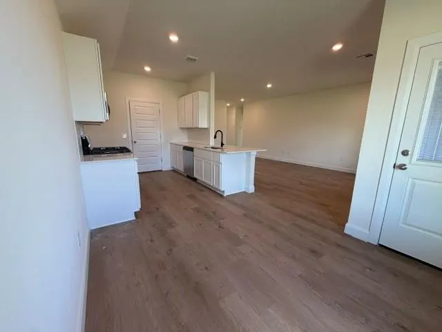 Photo 4 — 928 Hazy Brook Circle, Chickasha, OK 73018
