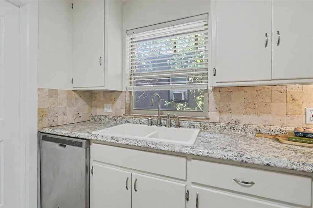 Photo 9 — 47 E 14th Street, Edmond, OK 73034