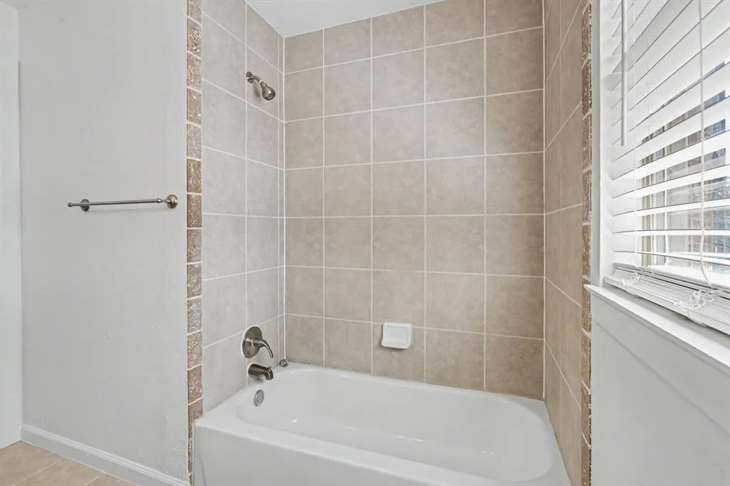 Photo 16 — 47 E 14th Street, Edmond, OK 73034