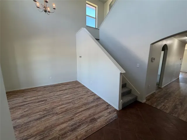 Photo 6 — 11208 NW 97th Street, Yukon, OK 73099