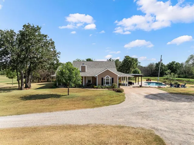 Photo 2 — 7450 E Triplett Road, Guthrie, OK 73044