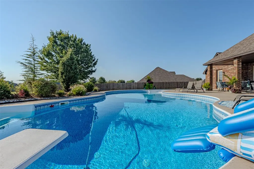 Photo 4 — 10600 Malaga Way, Oklahoma City, OK 73173