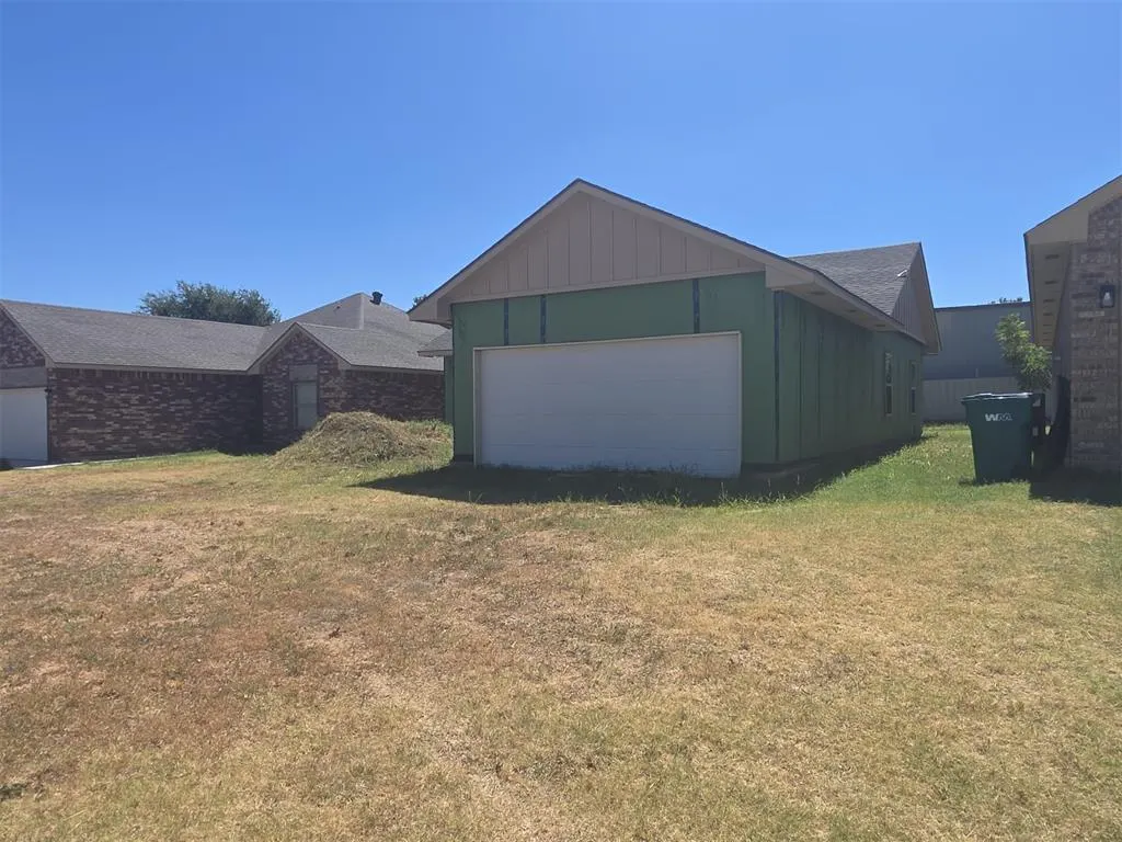 Photo 5 — 8506 NE 34th Place, Spencer, OK 73084