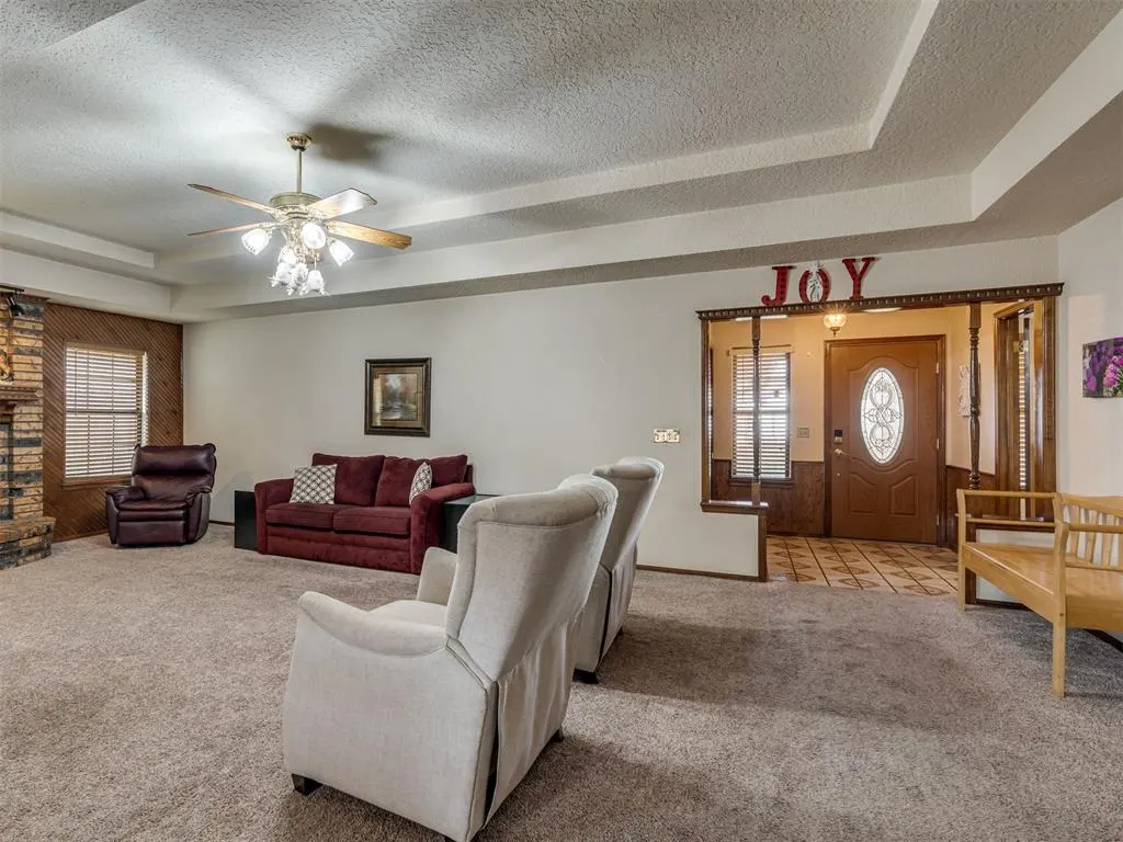 Photo 5 — 1708 Shannon Drive, Midwest City, OK 73130