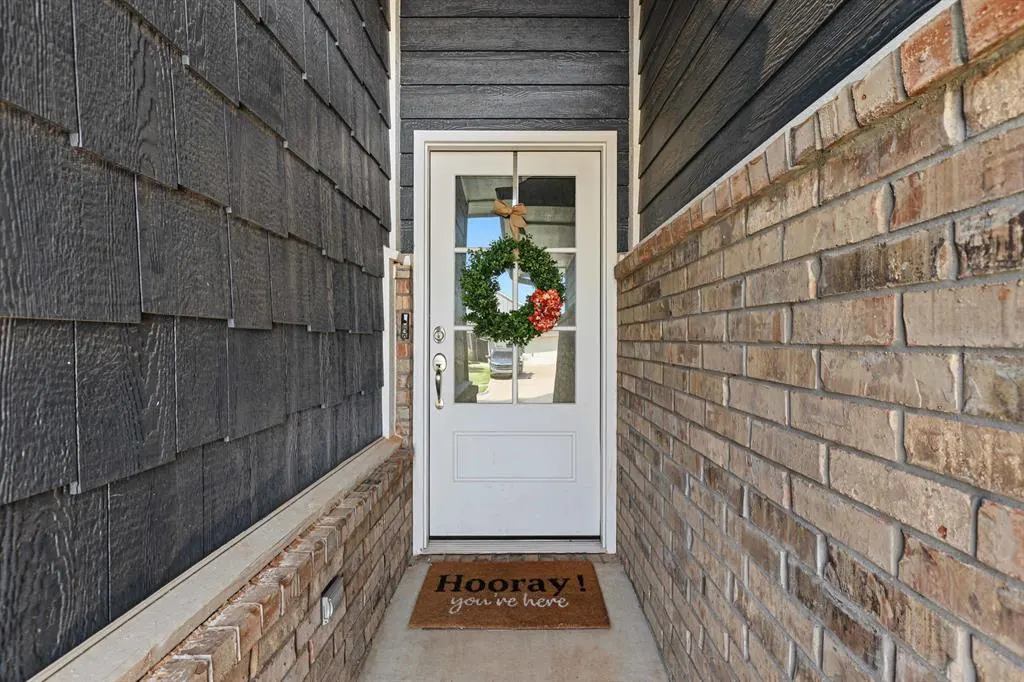 Photo 2 — 3808 Pettit Boulevard, Edmond, OK 73012