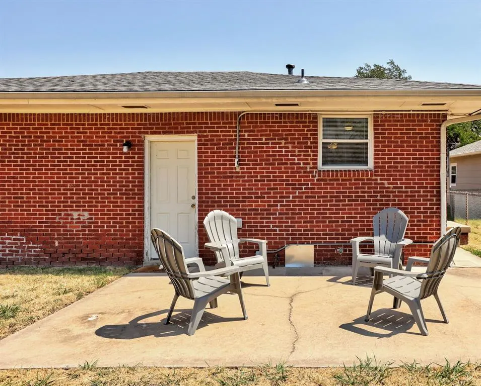 Photo 21 — 5700 NW 47th Street, Warr Acres, OK 73122