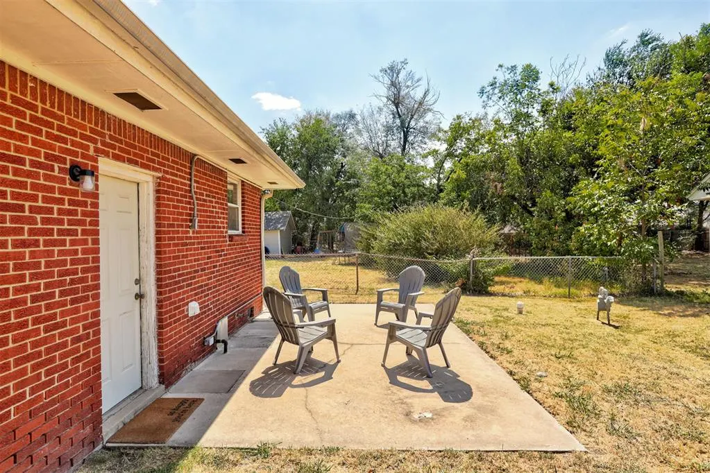 Photo 22 — 5700 NW 47th Street, Warr Acres, OK 73122
