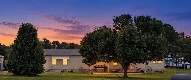 Photo 2 — 512 N Rockwell Avenue, Newcastle, OK 73065