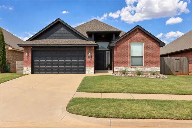 Photo 2 — 6313 NW 158th Terrace, Edmond, OK 73013